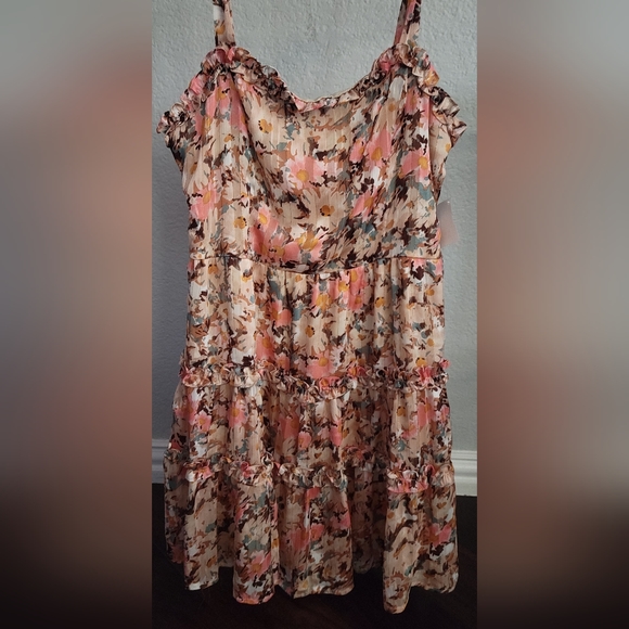 The Impeccable Pig Detail Oriented dress peach size medium. - Picture 3 of 7